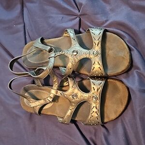 Easy Spirit brown Sandals